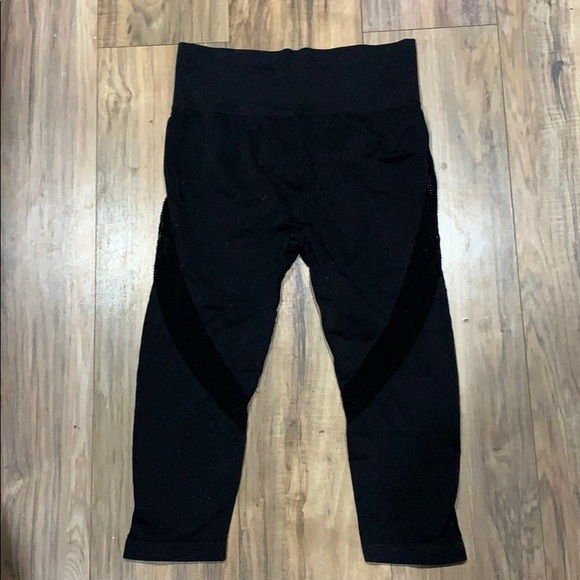 Forever 21 mesh workout leggings - Picture 1 of 3